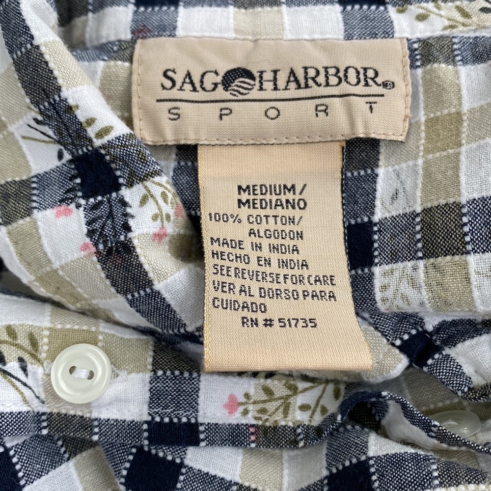 EUC Women’s Sag Harbor Sport Buttoned Shirt - Picture 7 of 8